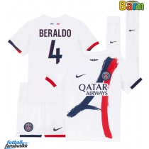 Paris Saint-Germain Lucas Beraldo #4 Bortedraktsett Barn 2025-26 Kortermet (+ Korte bukser)